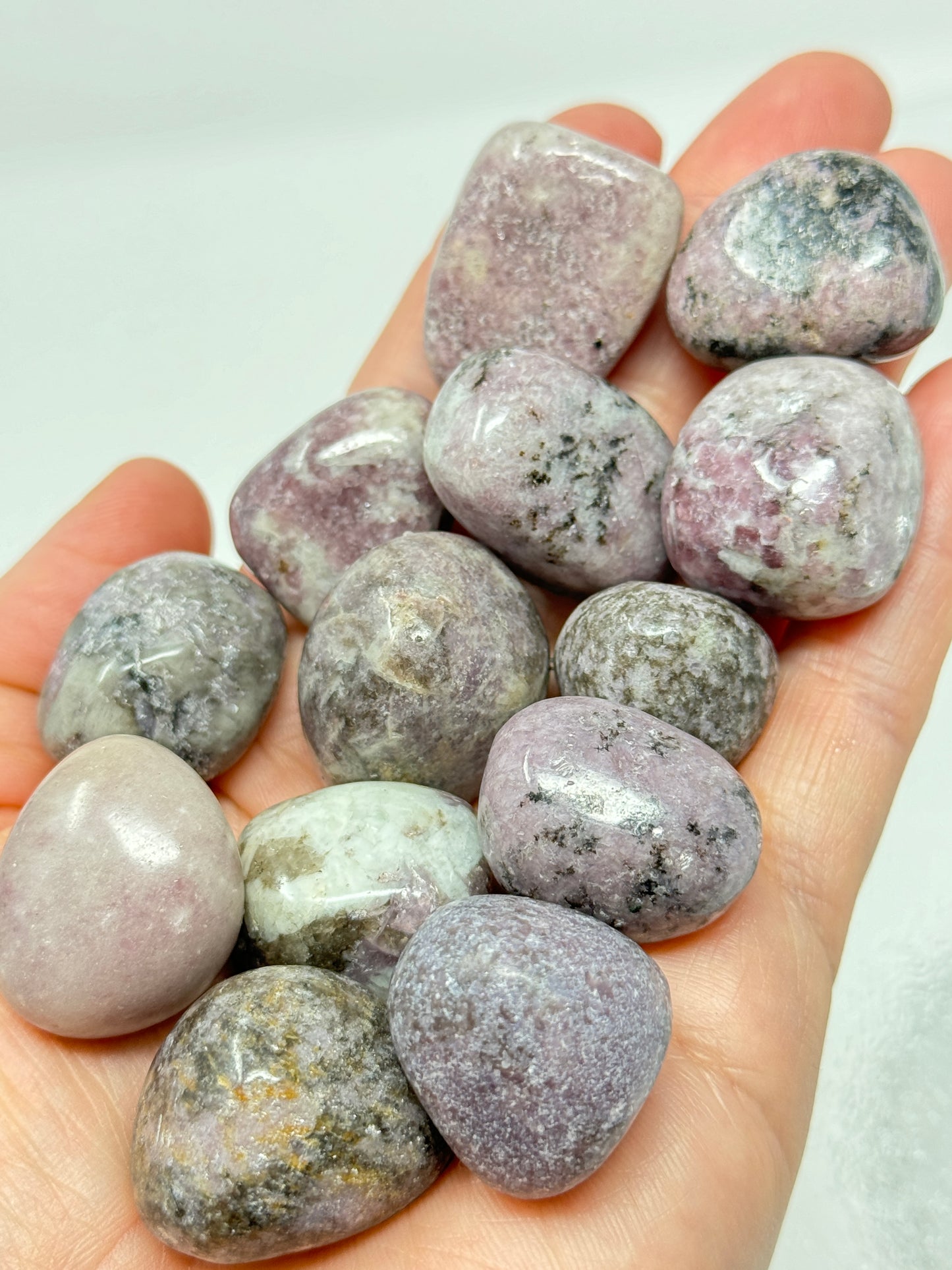 One Lilac Lepidolite Tumbled Stone