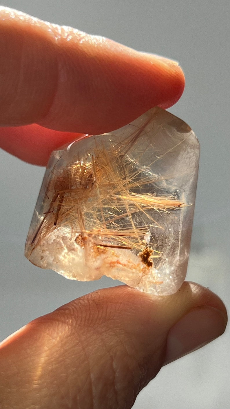 Gold Rutile in Quartz, 22g Brazil