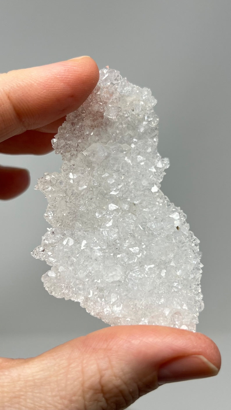 Sparkling Quartz Cast, India