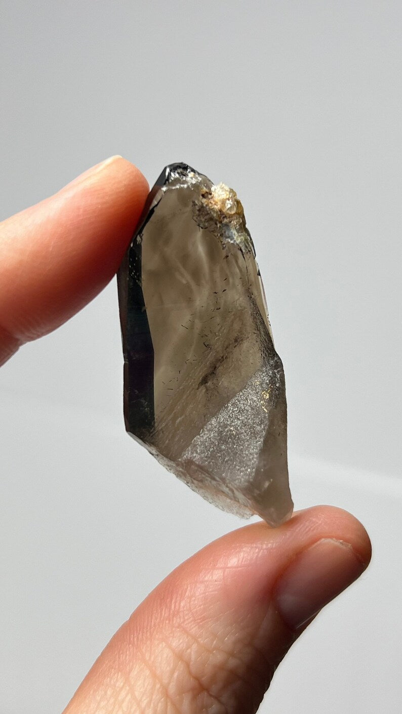 Prismatic Smoky Quartz Point, 11g Malawi