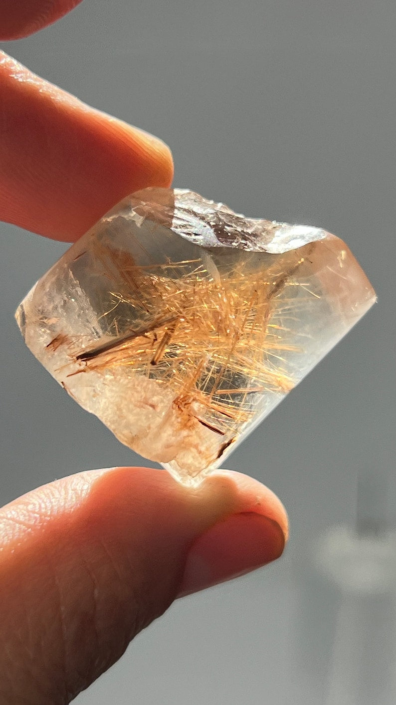 Gold Rutile in Quartz, 22g Brazil