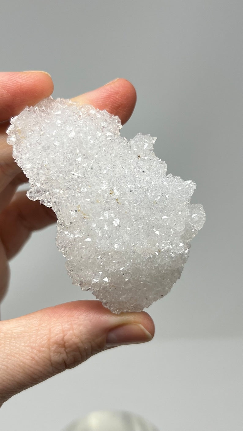 Sparkling Quartz Cast, India