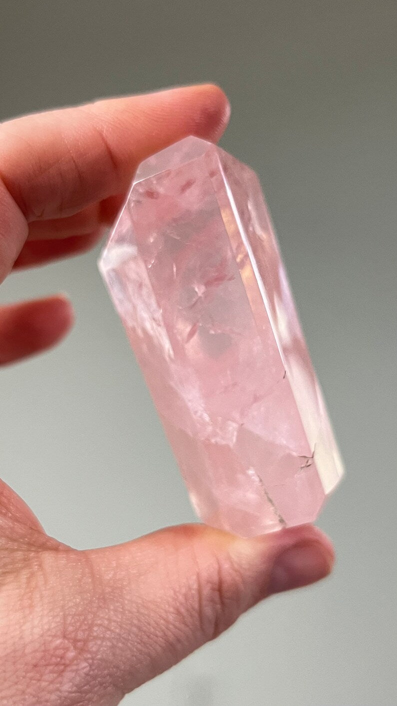 Rose Quartz Freeform, 121g Brazil