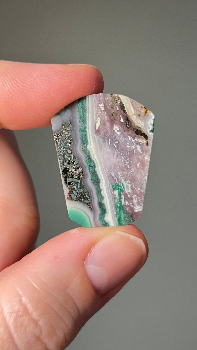 Malachite, Chalcedony Cabochon, 6.9g Inspiration Mine, Arizona USA