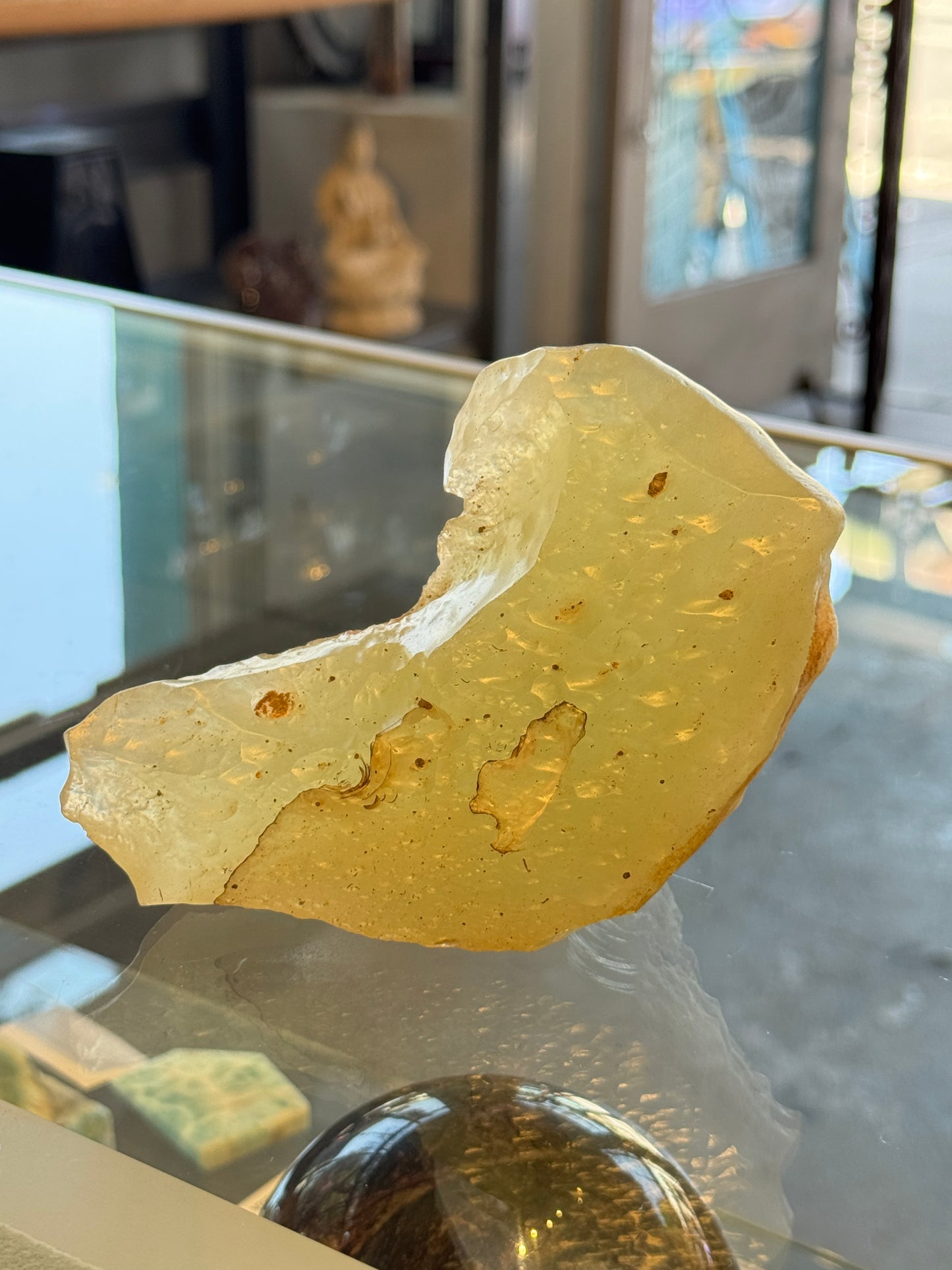 Museum-grade Libyan Desert Glass, 560g Meteorite Impactite from the Sahara Desert