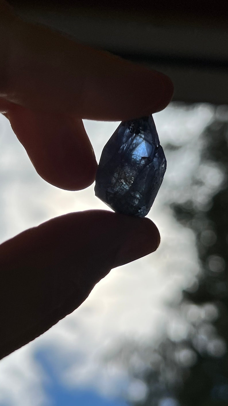 Blue-Violet Tanzanite Zoisite, Raw Crystal, 8.5g