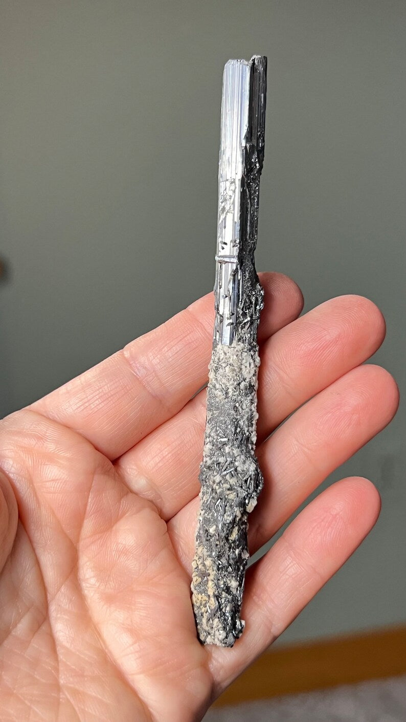 Prismatic Stibnite Blade with Calcite