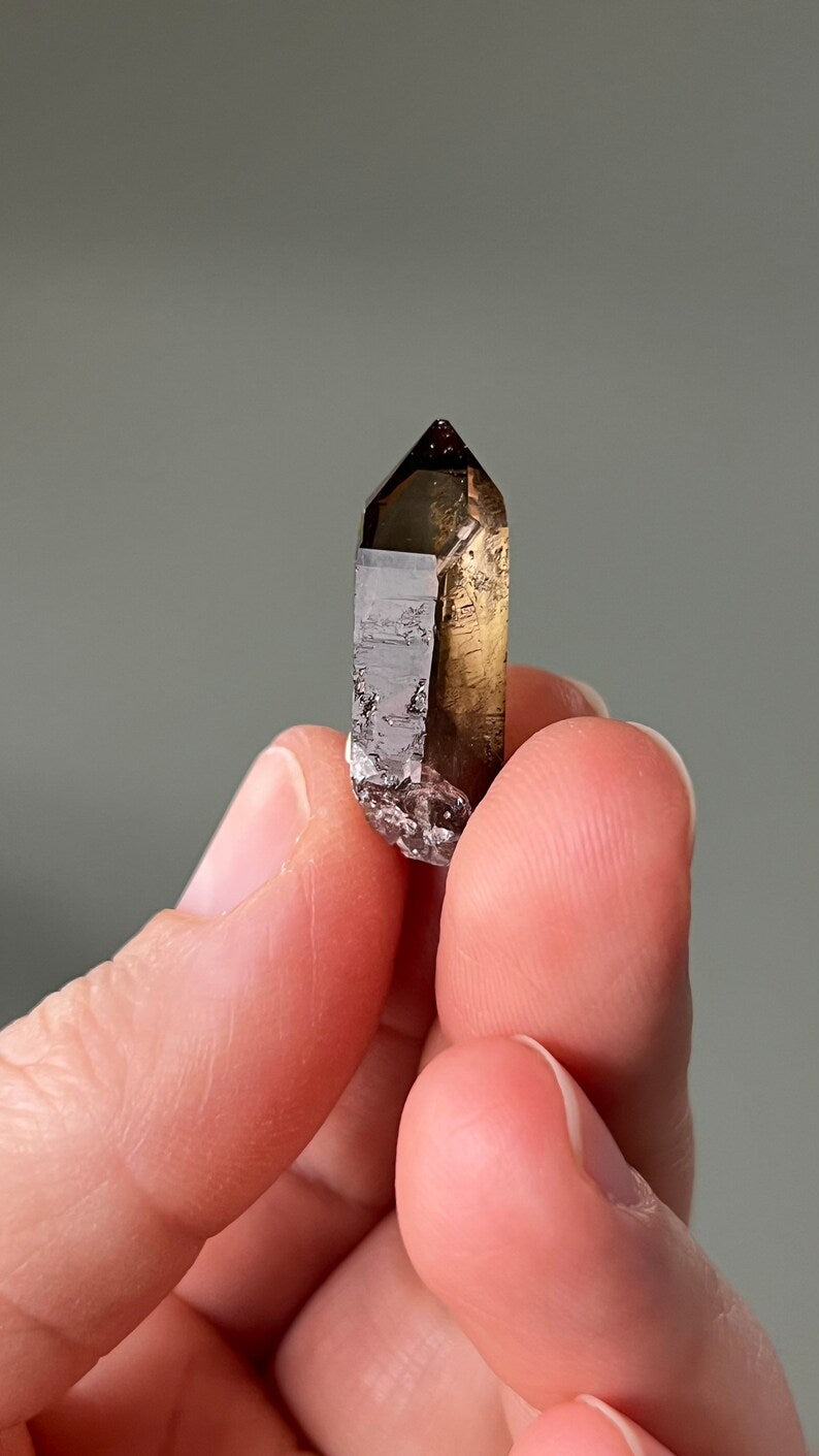 Prismatic Smoky Quartz Point, 4.8g Malawi