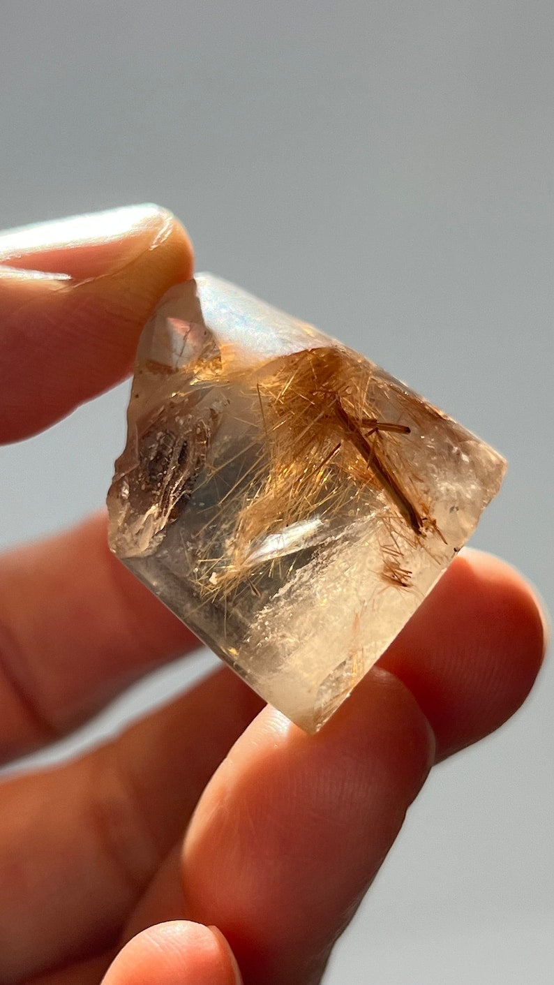 Gold Rutile in Quartz, 22g Brazil