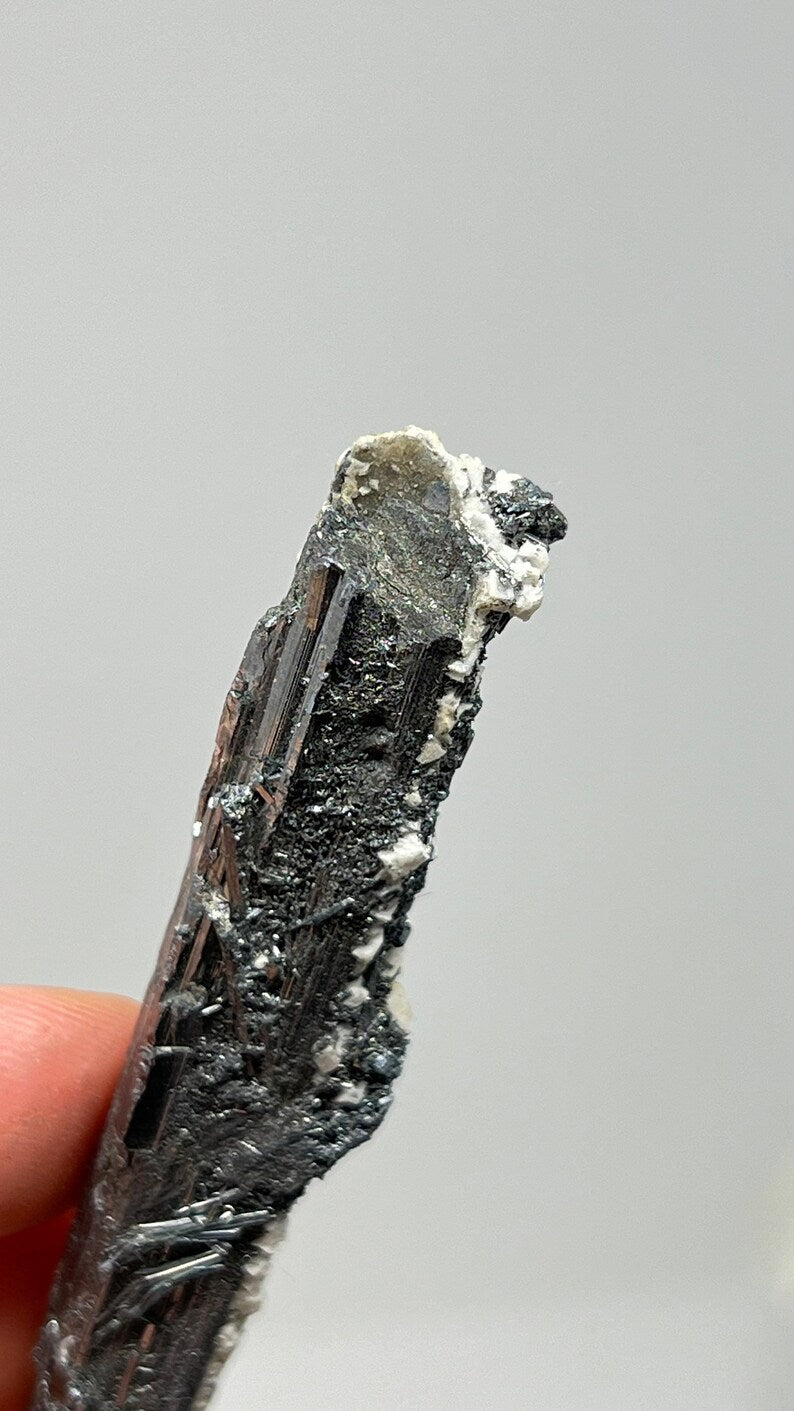 Prismatic Stibnite Blade with Calcite