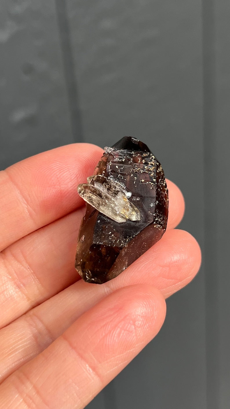 Prismatic DT Smoky Quartz, 11.6g Malawi