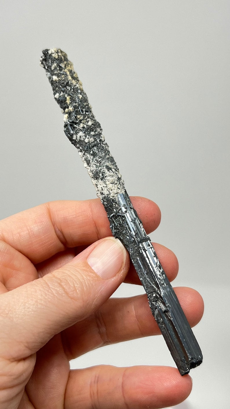 Prismatic Stibnite Blade with Calcite