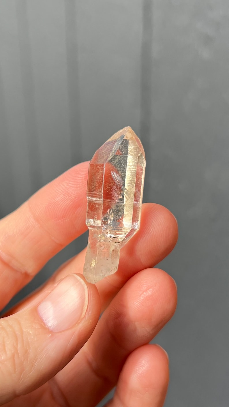 Small Quartz Scepter, 9g Brazil