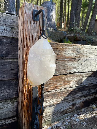Quartz Spinner in Wrought Iron, Crystal Home Decor