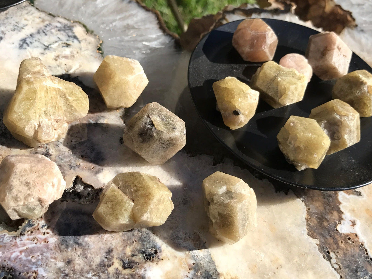 Grossular Garnet, Stone of Prosperity, Green Garnet, Grossularite, Andradite  GG1-1023