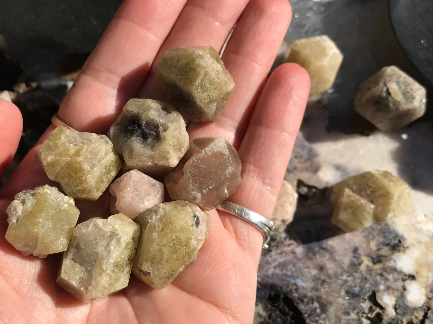 Grossular Garnet, Stone of Prosperity, Green Garnet, Grossularite, Andradite  GG1-1023