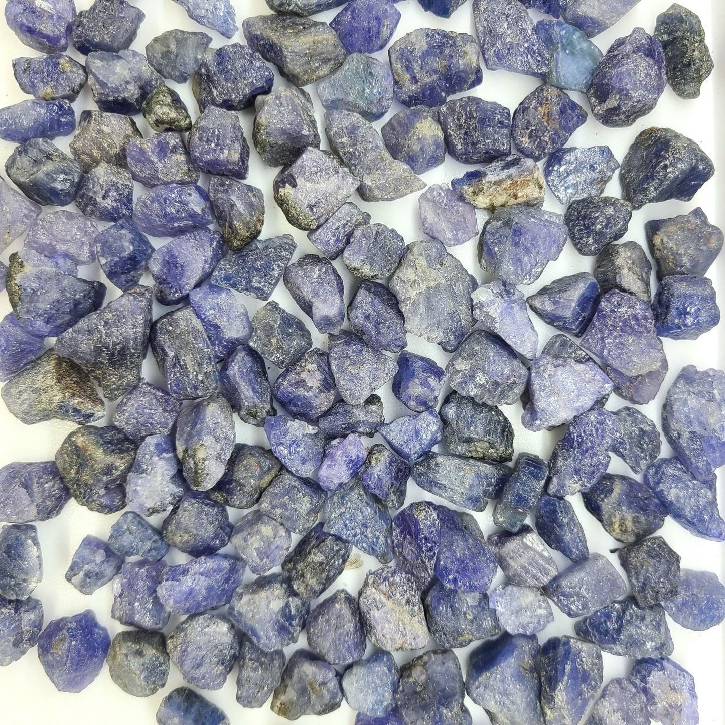ONE Blue-Violet Tanzanite Zoisite, Tanzania