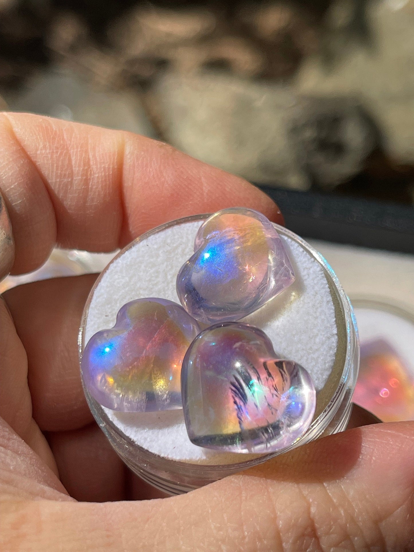 One Angel Aura Rose de France Amethyst Heart