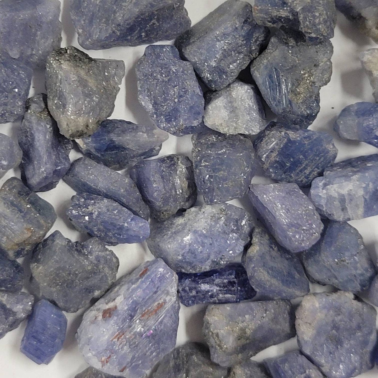 ONE Blue-Violet Tanzanite Zoisite, Tanzania