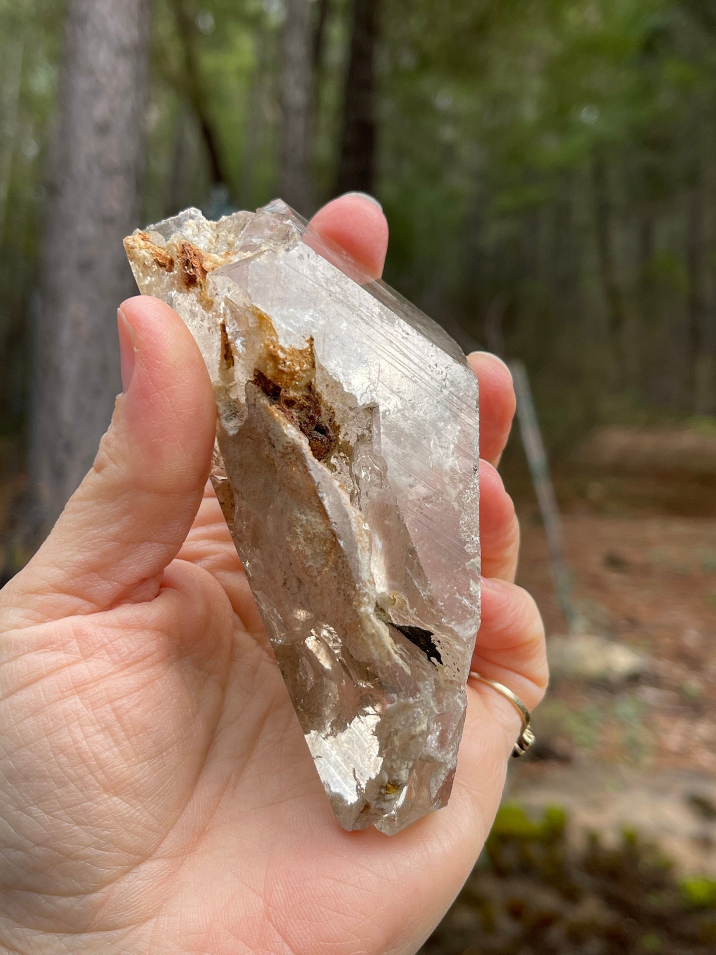Lodolite and Rainbows in Quartz, Chlorite in Quartz, Dream Stone, Shamanic Meditation, Crystal Inclusions, Q2-0303