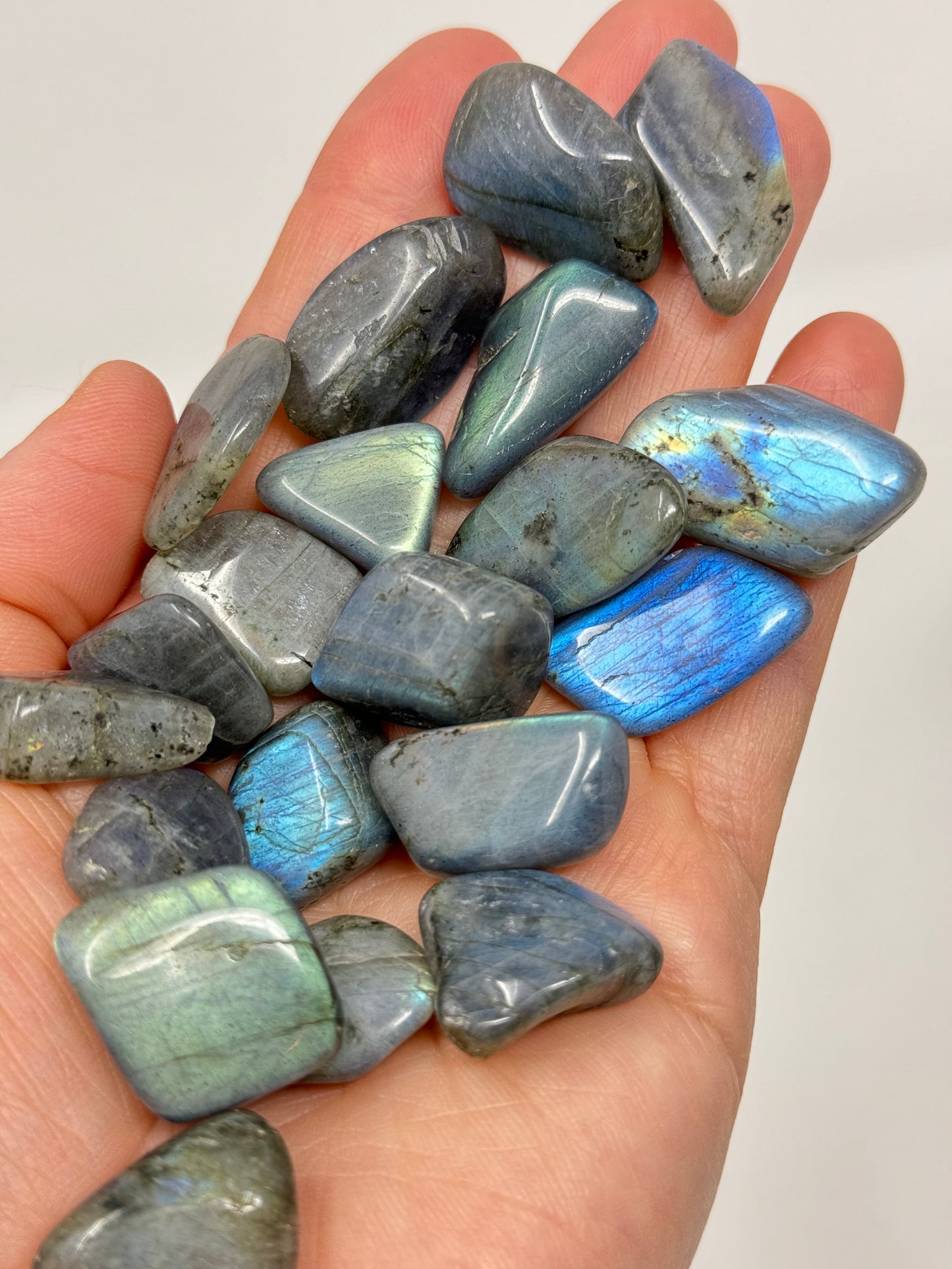 One Labradorite Tumbled Stone