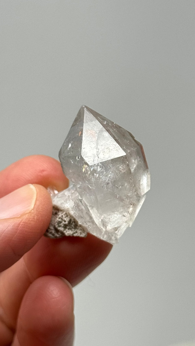 Radiant Herkimer Diamond, 12g Herkimer Cty., New York